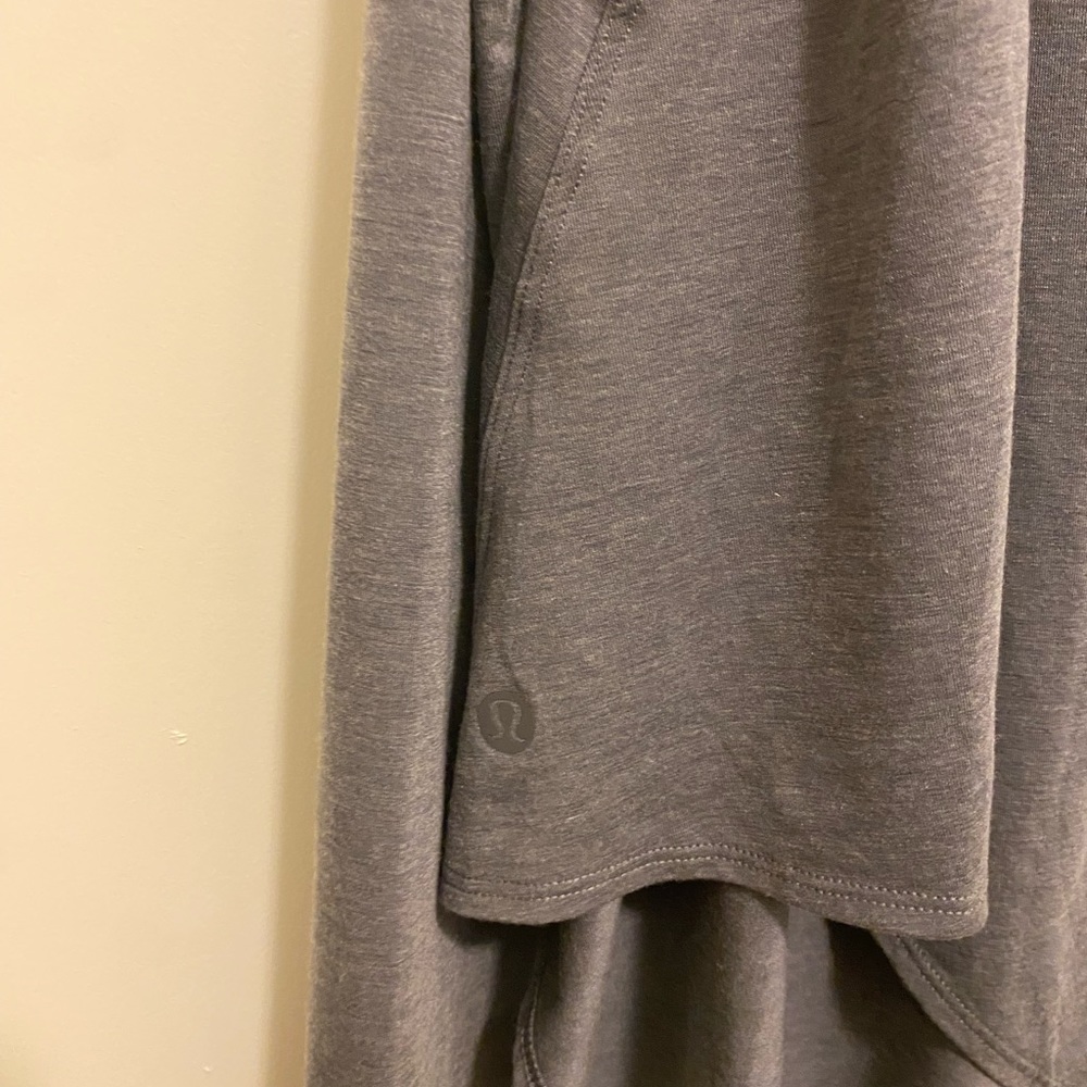 Lululemon lifted balance long sleeve, heathered titanium M/L - Picture 11 of 12